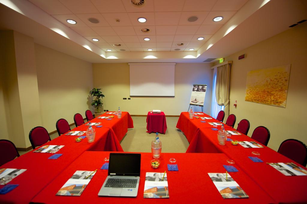 Mercure Genova San Biagio Exterior photo